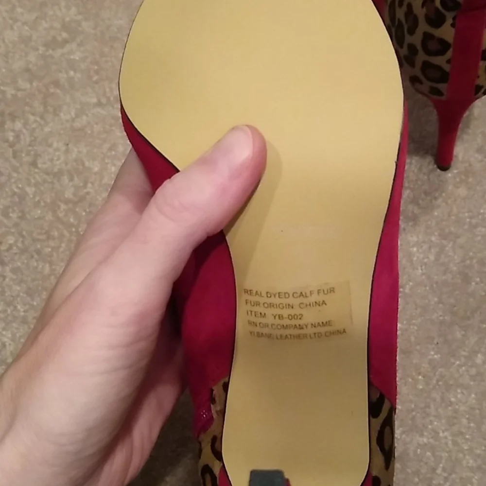 Red suede ankle boots with leopard pattern 9.5, nib